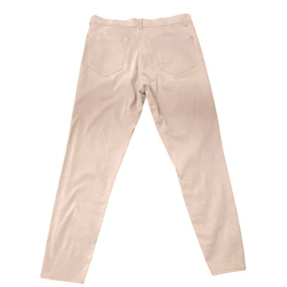 Curve Appeal 10/30 Gray Slim Tapered Jeans Stretch Denim Mid Rise Neutral Basic - Picture 3 of 12